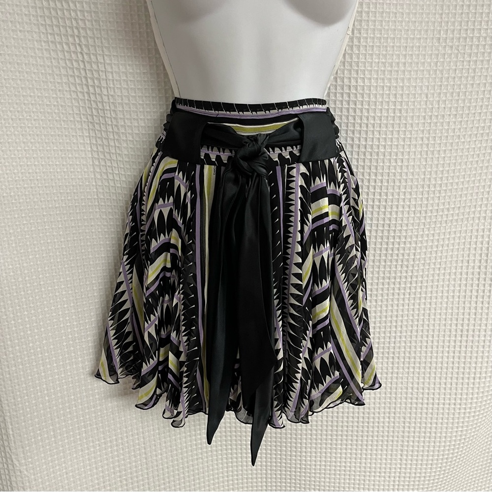 Bebe ladies 100% silk fairy mini skirt size 2